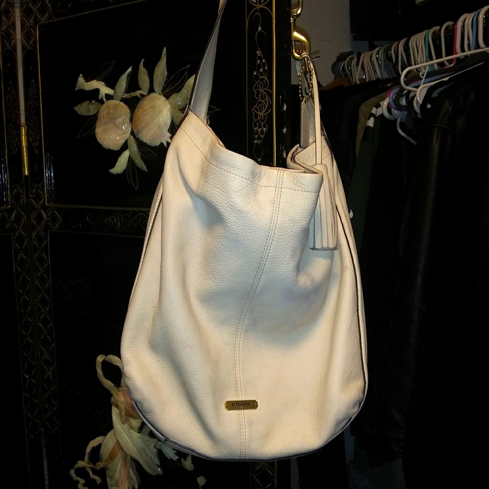 Coach Avery Leather Hobo Handbag In Ivory